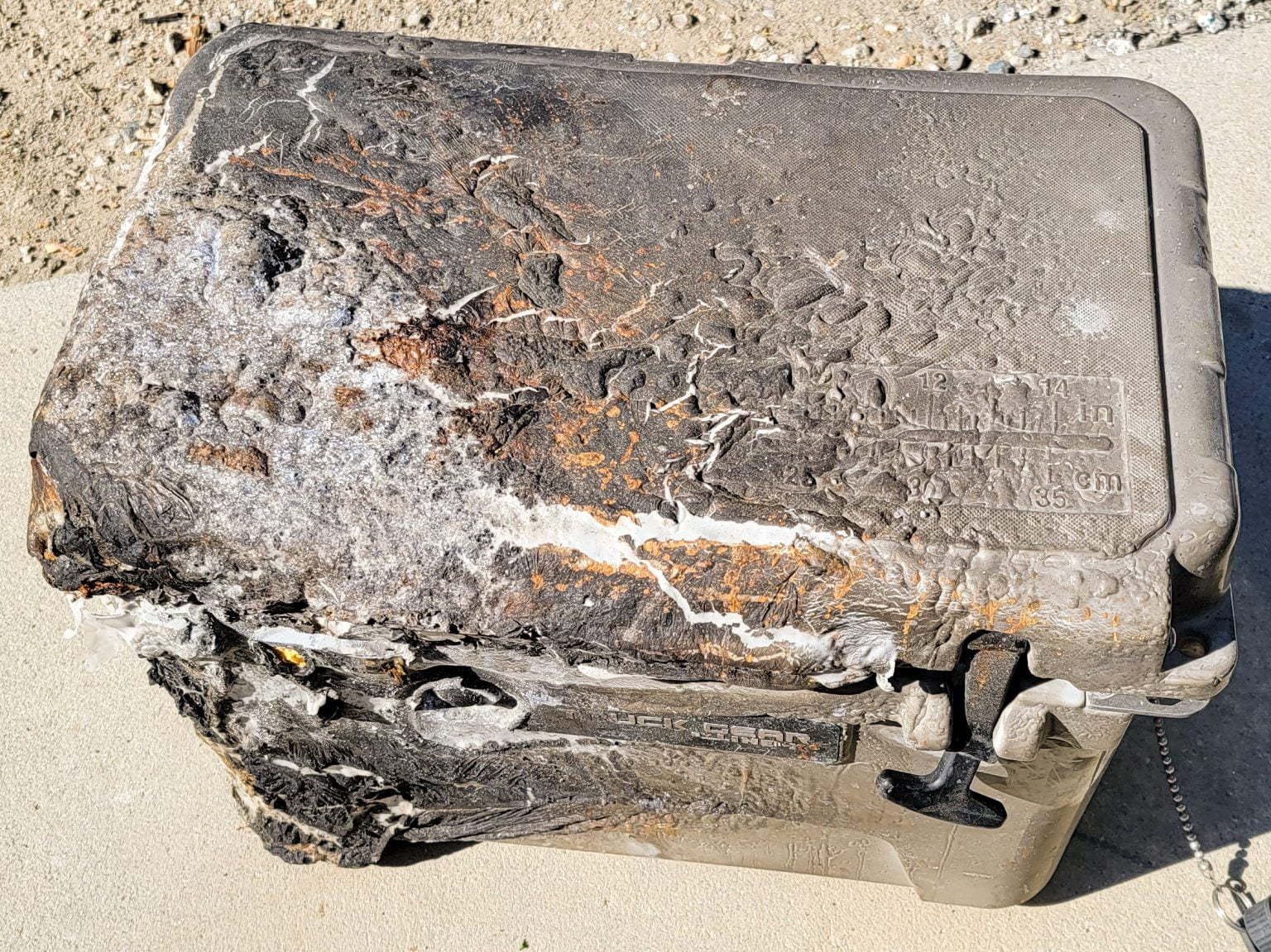 Expeditioncoolerfire 1